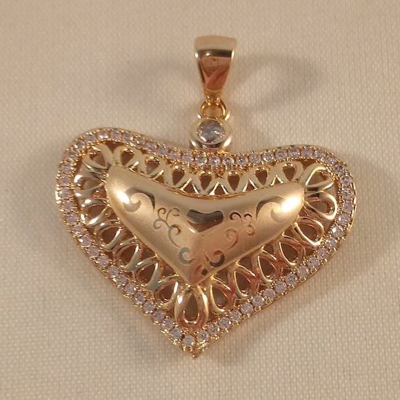 18K Yellow Gold Filled Luxury Heart 60 Diamond Zircon Stones Necklace Pendant - Picture 1 of 6